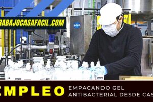 trabajar desde casa empacando gel antibacterial